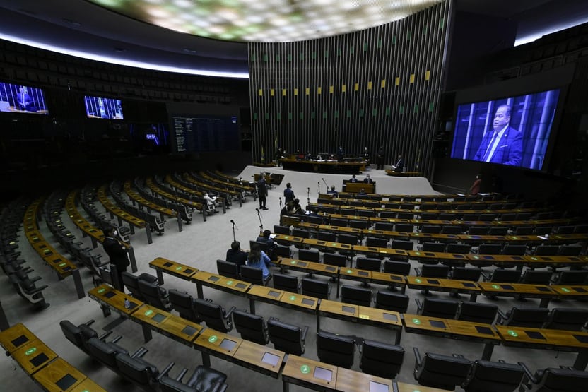 Deputados da esquerda querem fim do Bolsolão; bolsonarista critica decisão de Rosa