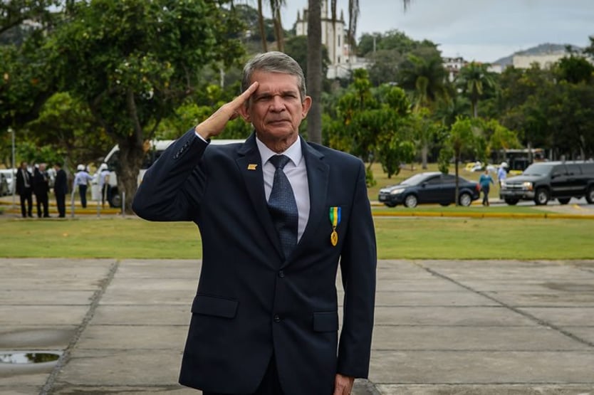 Silva e Luna está blindado na Petrobras