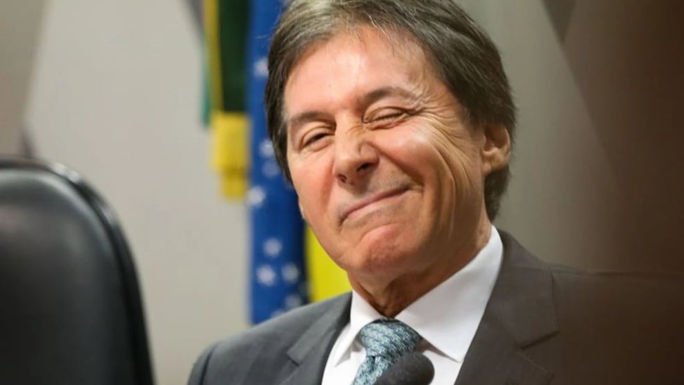 Eunício diz que comprou de sacanagem apartamento de Ciro Gomes