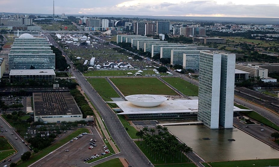 LDO prevê crescimento real de 2,5% do PIB em 2022 e inflação de 3,5%