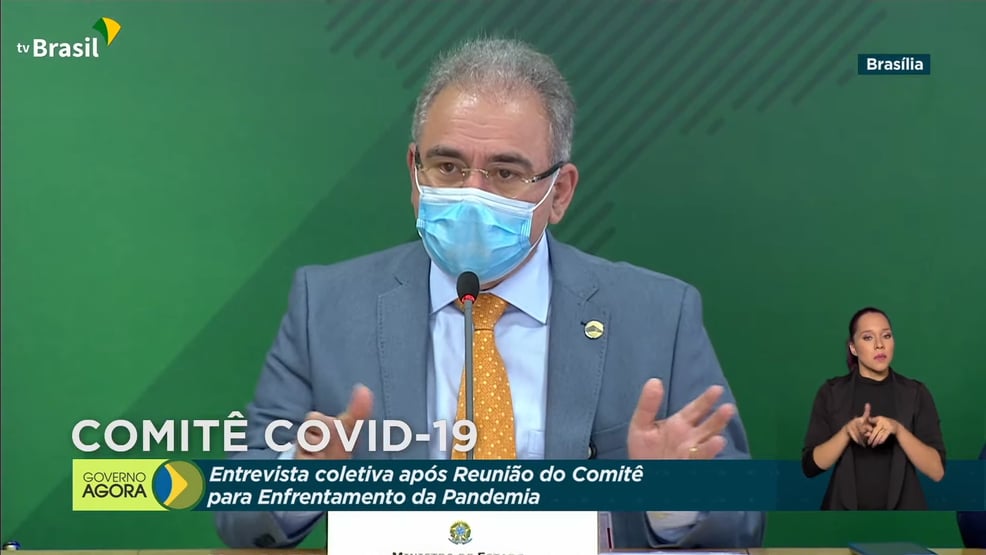 Queiroga reitera importância de distanciamento e uso de máscaras