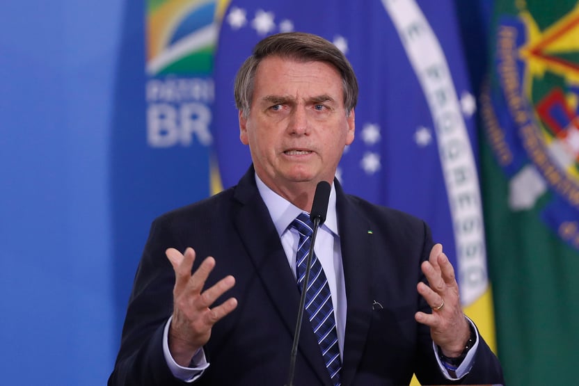Senador defende Bolsonaro: “Até emenda parlamentar é responsabilidade dele?”