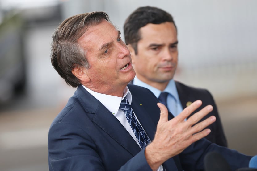 Bolsonaro reclama da CPI: “Fazer campanha em cima de mortos é inadmissível”