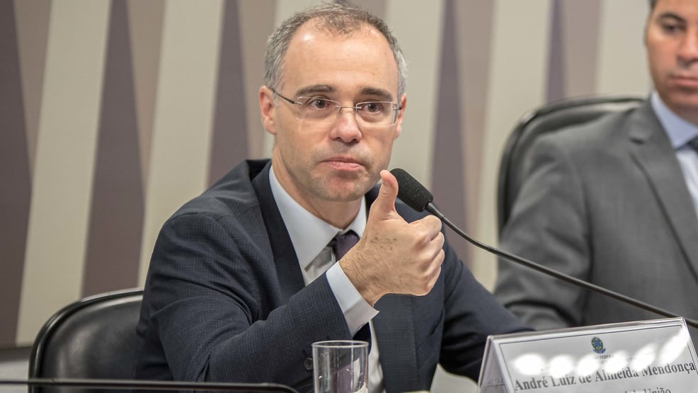 Toffoli a favor, Alcolumbre contra