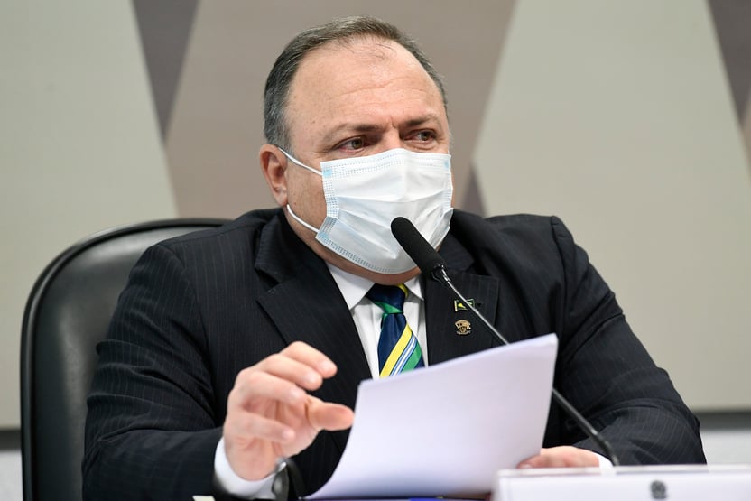 Bolsonaro foi informado sobre toda a negociação com a Pfizer, diz Pazuello