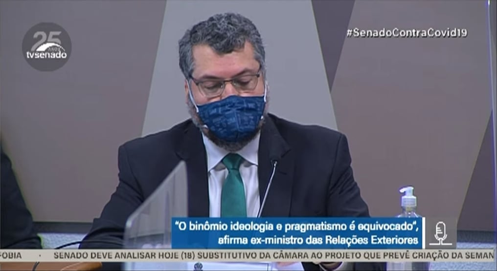 Ernesto diz que Bolsonaro o demitiu para não “dificultar relações com Senado”