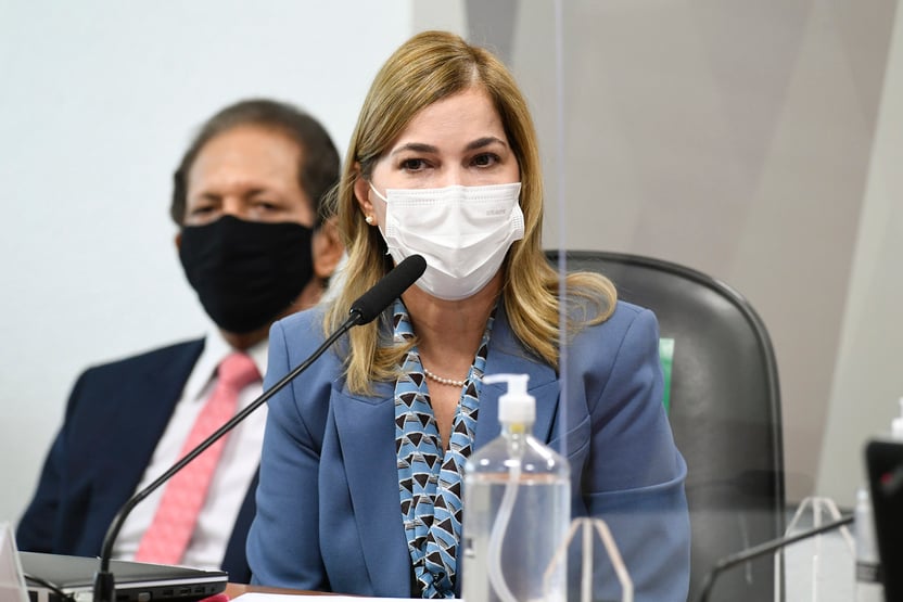 Justiça do DF condena Capitã Cloroquina a pagar R$ 10 mil em custas processuais