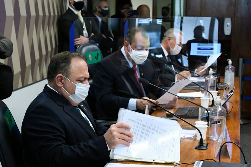 “Não recebi pressão alguma”, diz Pazuello, sobre prescrição de cloroquina