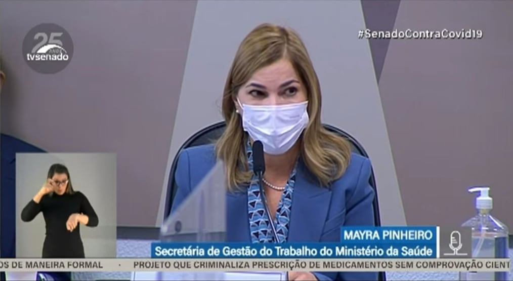 Mayra Pinheiro livra o Ministério da Saúde: “A responsabilidade é do vírus”