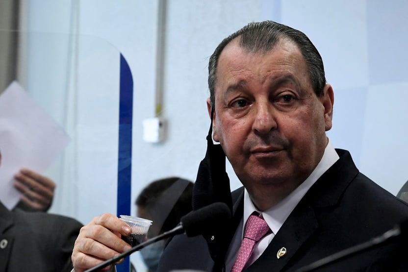 Bolsonaro ‘queria que eu prendesse Wajngarten’, diz Omar Aziz