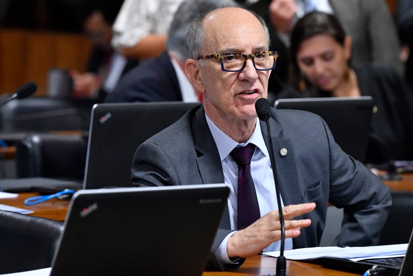 Rui Falcão e Edinho Silva devem comandar comunicação da campanha de Lula