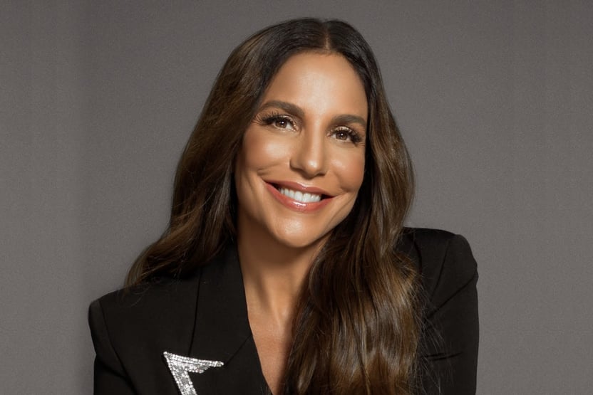 Em show, Ivete Sangalo puxa coro contra Bolsonaro