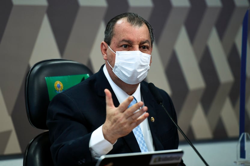 “O Drauzio mudou de opinião, o burro chucro não, fica empacado”