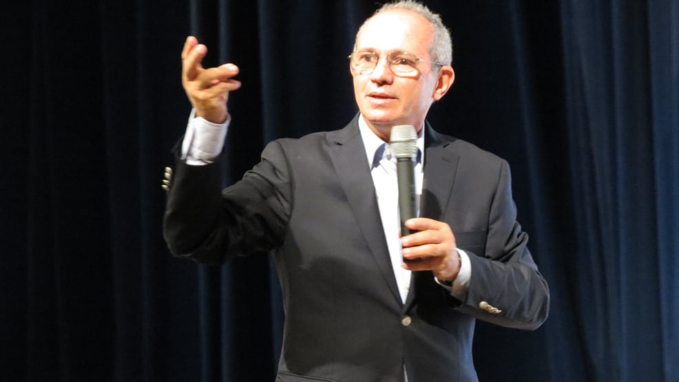 Hartung: “Entre o fácil e o certo, a gente apertou recorrentemente o botão do fácil”