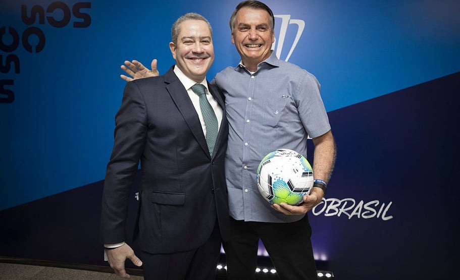 Bolsonaro confirma Copa América no Brasil: “Pressão contrária vem da Globo”