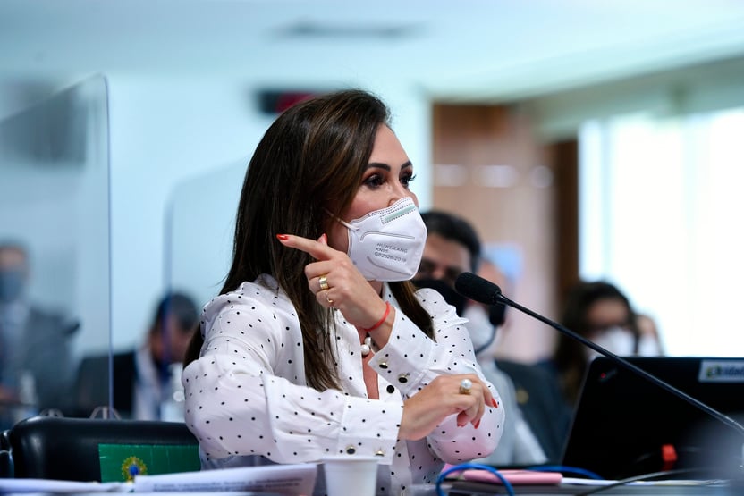 Kátia Abreu recebeu apoio de Bolsonaro para assumir cadeira no TCU