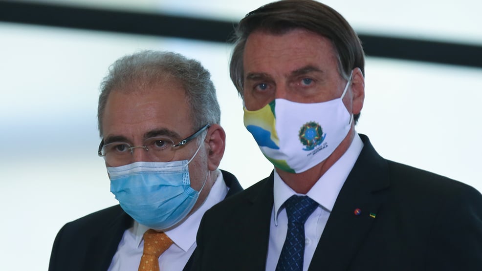 Bolsonaro volta a dizer que contaminação é mais eficaz que vacina contra Covid