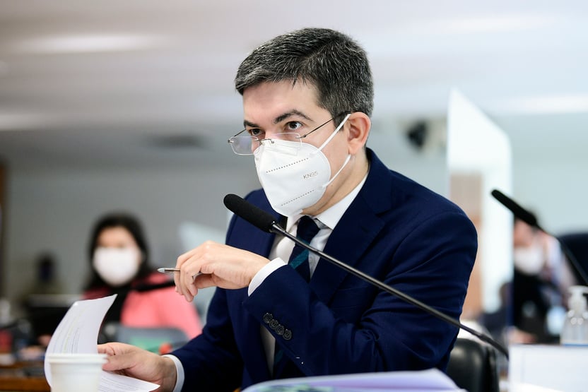Oposição aciona STF para que Aras investigue novas ameaças de Bolsonaro