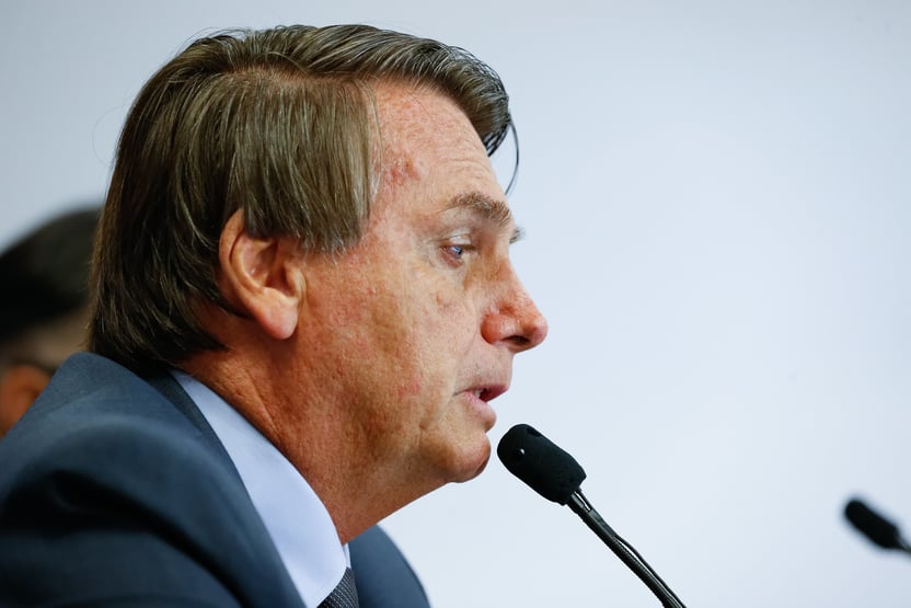 Bolsonaro já havia ido ao hospital no domingo, diz jornal