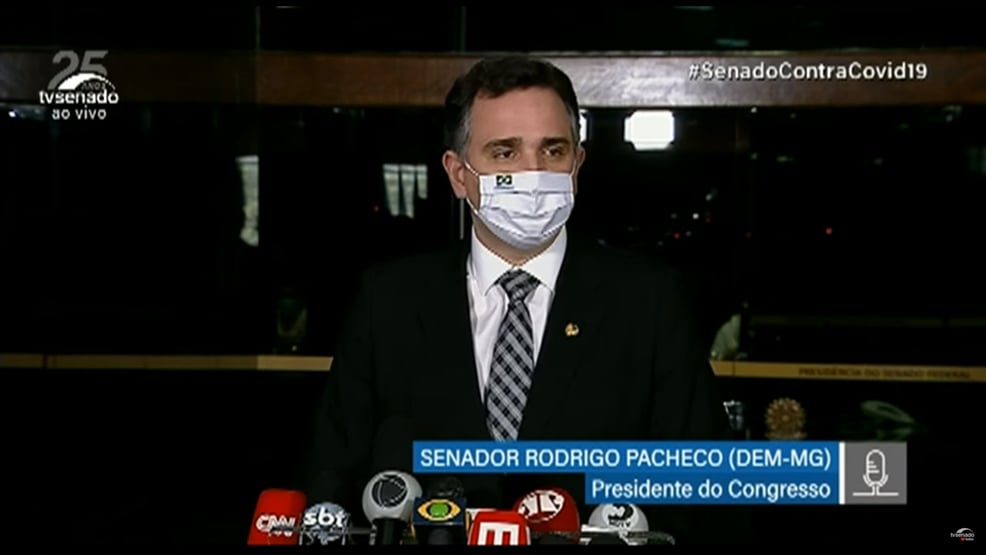 Pacheco diz que não aceitará retrocessos e chama de “inimigos da nação” defensores de golpe
