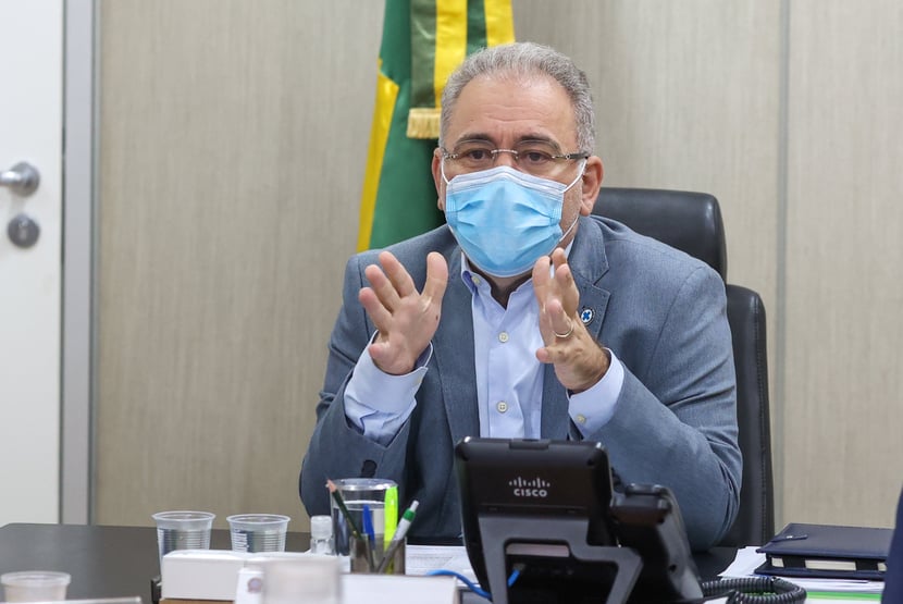 Queiroga defende volta às aulas: Acho que já deveriam ter voltado