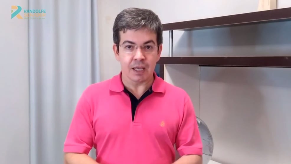 Bolsonaro mente e atribui a Randolfe compra da Covaxin, assinada pelo governo
