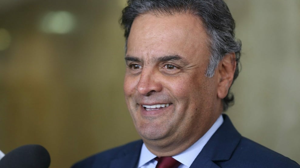 Aécio Neves defende candidatura própria do PSDB