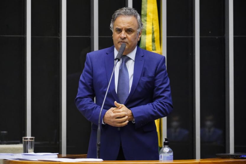 PGR recua e pede para processo de Aécio ficar na Justiça Federal de São Paulo