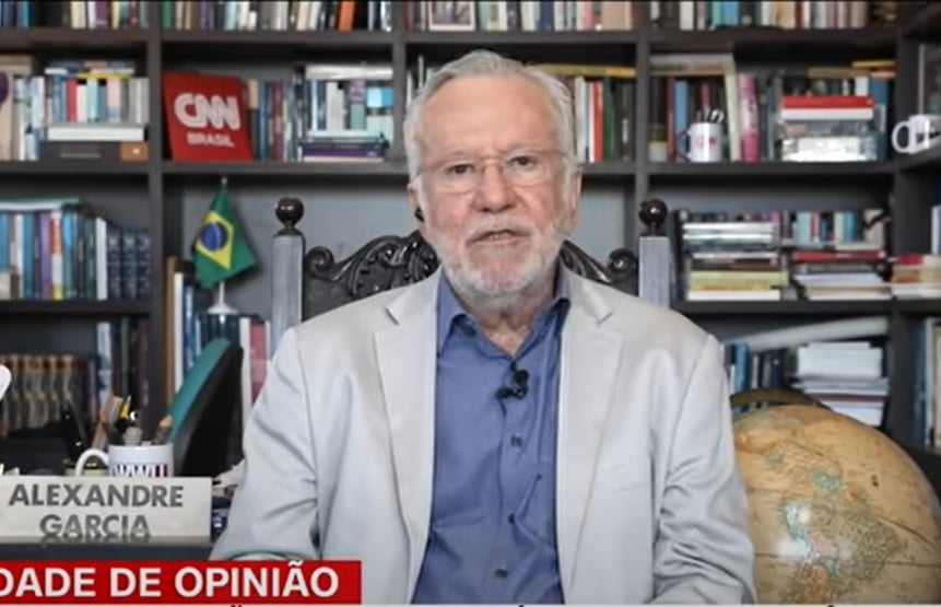 CNN desmente ao vivo fake news de Alexandre Garcia sobre vacinação