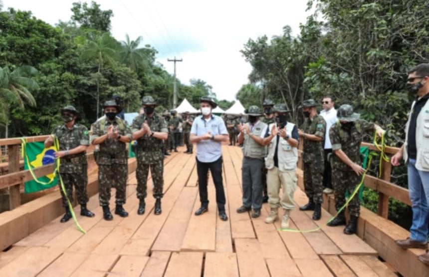 Bolsonaro gastou R$ 711 mil em viagem para inaugurar ponte que custou R$ 255 mil