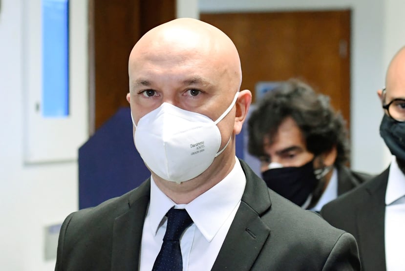 CPI suspeita que ex-secretário da Anvisa discutiu venda de testes rápidos com Nise Yamaguchi