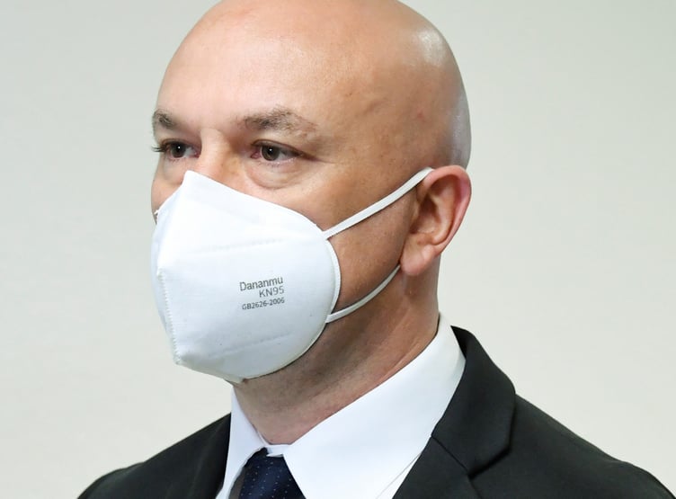 Ex-secretário da Anvisa conheceu lobista em jantar com advogada de Bolsonaro, diz Renan