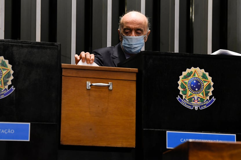 Serra é diagnosticado com Parkinson e tira licença médica