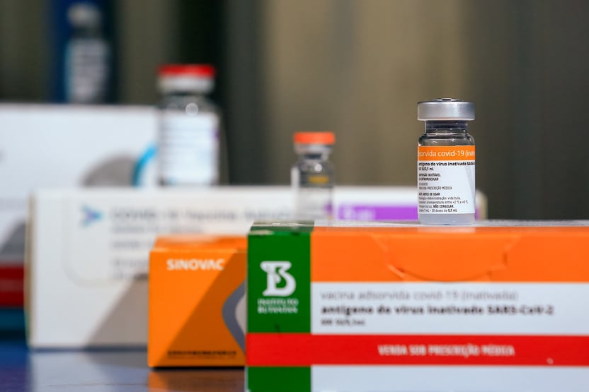 Anvisa prorroga por mais um ano uso emergencial da Coronavac