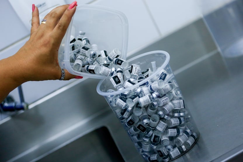 Pfizer diz que pode enviar em até 100 dias vacina contra nova variante, se necessário