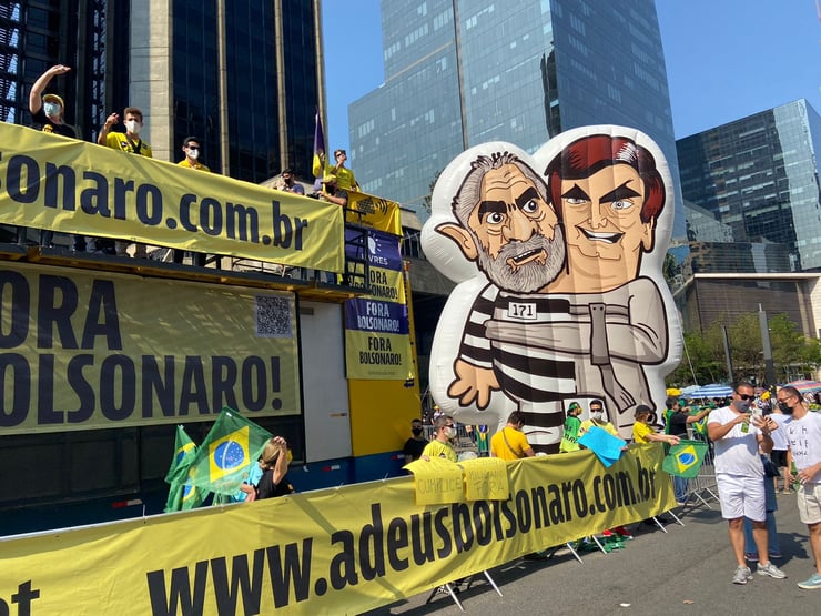 Lula x Jair Bolsonaro em pelo menos sete estados