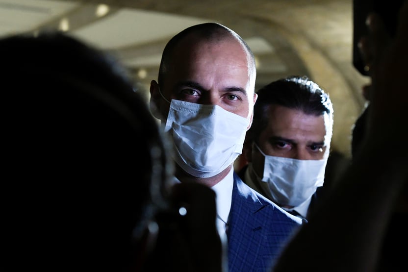Diretor nega relação com a família Bolsonaro