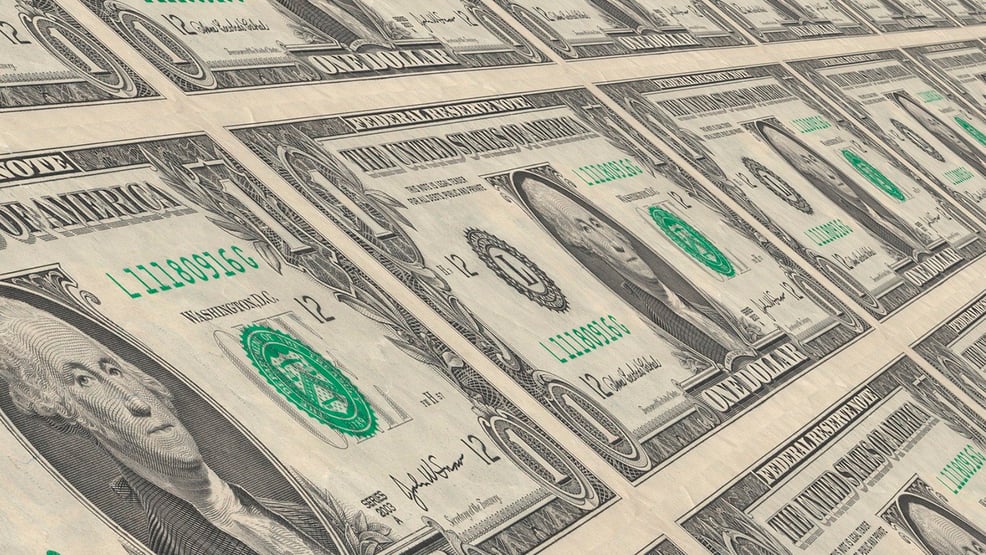 Dólar recua e Bolsa reduz perdas após fala de Bolsonaro e Guedes