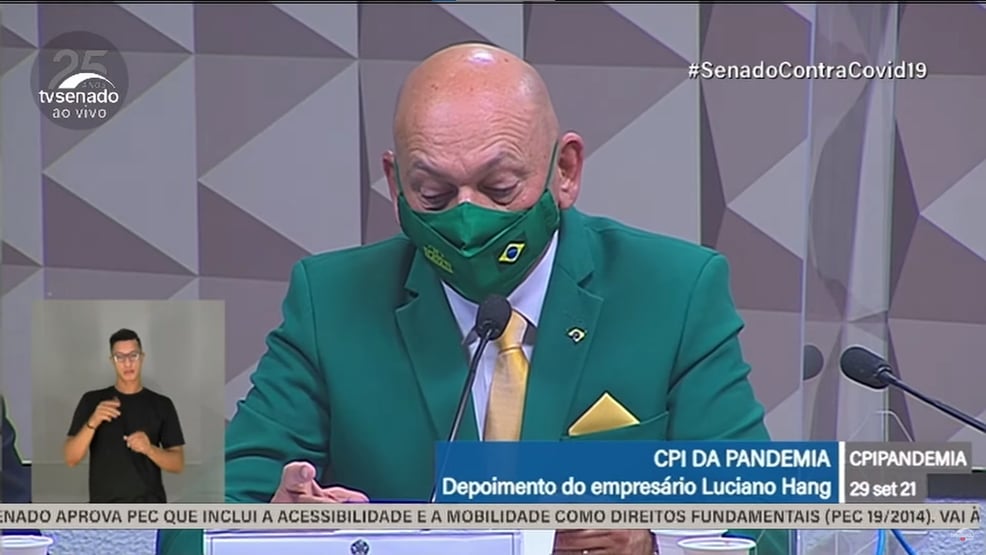 Hang exibe propaganda das lojas Havan na CPI