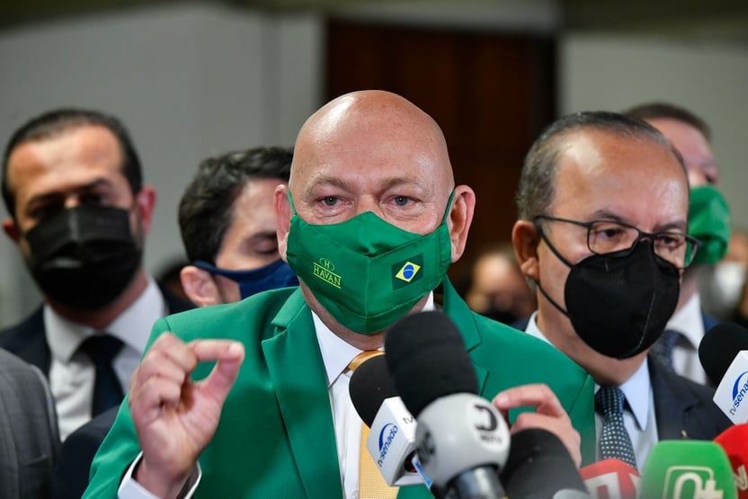 “Você não pode ter liberdade de expressão”, diz Hang, sobre suspensão de conta no Twitter