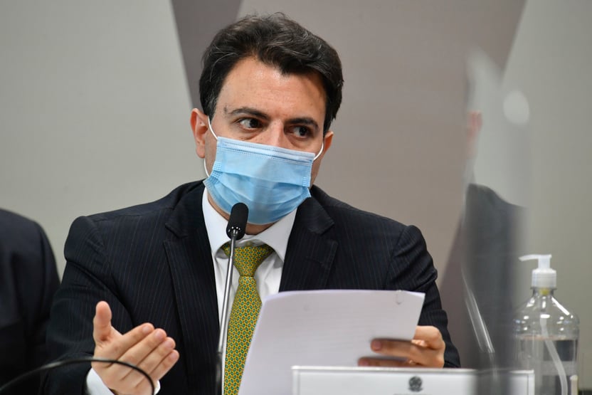 Fakhoury nega conhecer tratativas por vacinas entre Davati e Instituto Força Brasil
