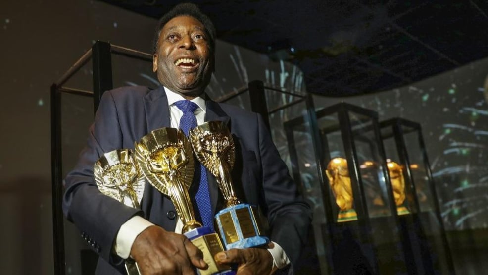 Pelé tem alta e seguirá fazendo quimioterapia