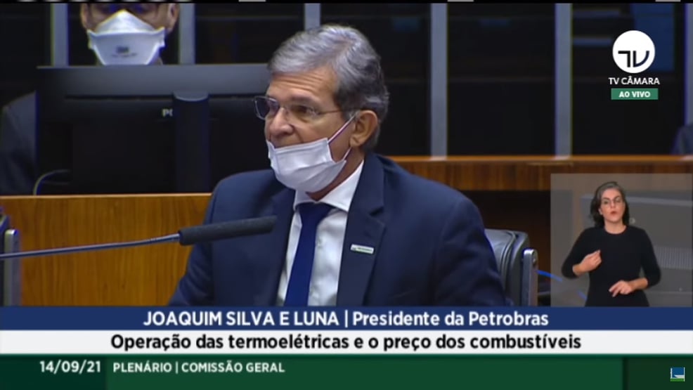 Presidente da Petrobras culpa ICMS por preço dos combustíveis