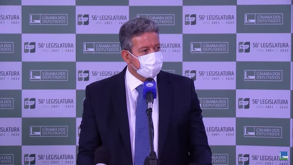Lira diz que votará amanhã PEC dos Precatórios, com auxílio fura-teto