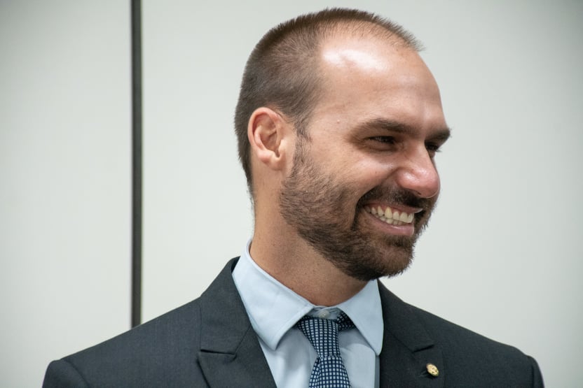 Eduardo Bolsonaro e pelo menos nove bolsonaristas do PSL devem migrar para o PL