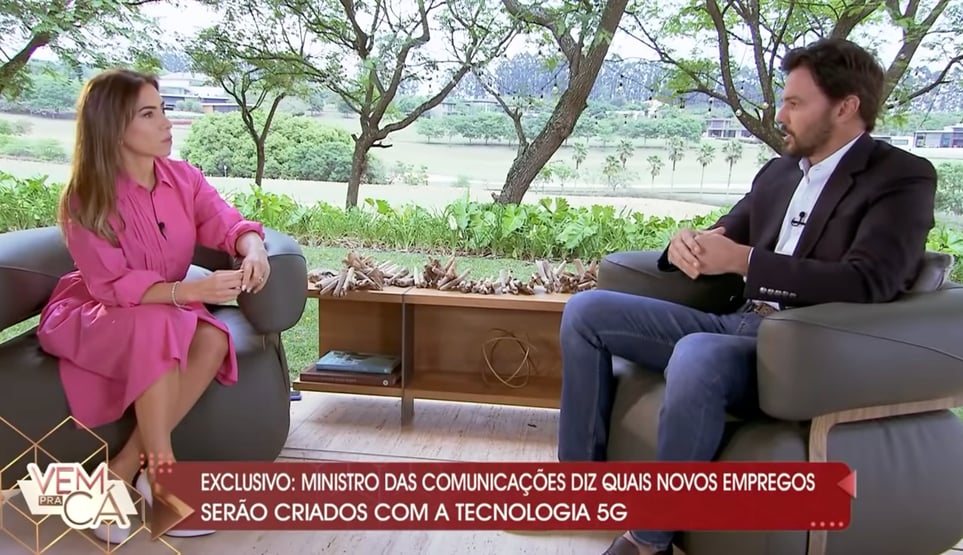 SBT cai para terceiro lugar com entrevista de Fábio Faria