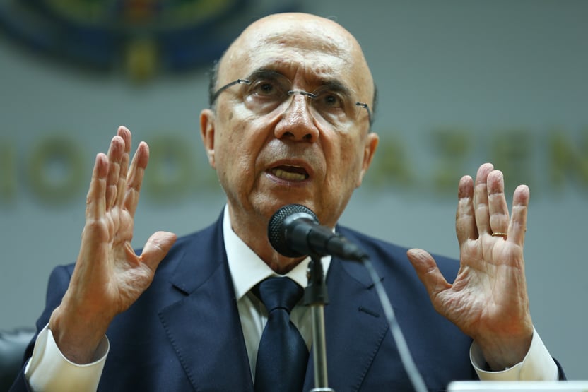 Gestão de Guedes não está funcionando, diz Henrique Meirelles