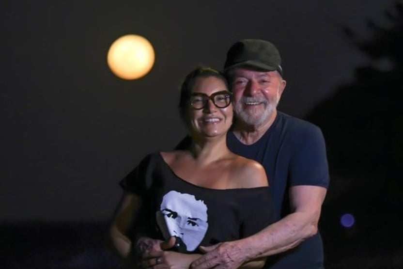 Lula anuncia que vai casar em maio