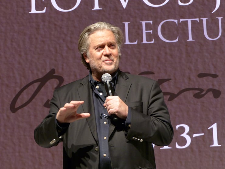 Bannon se declara inocente em investigação sobre invasão do Capitólio