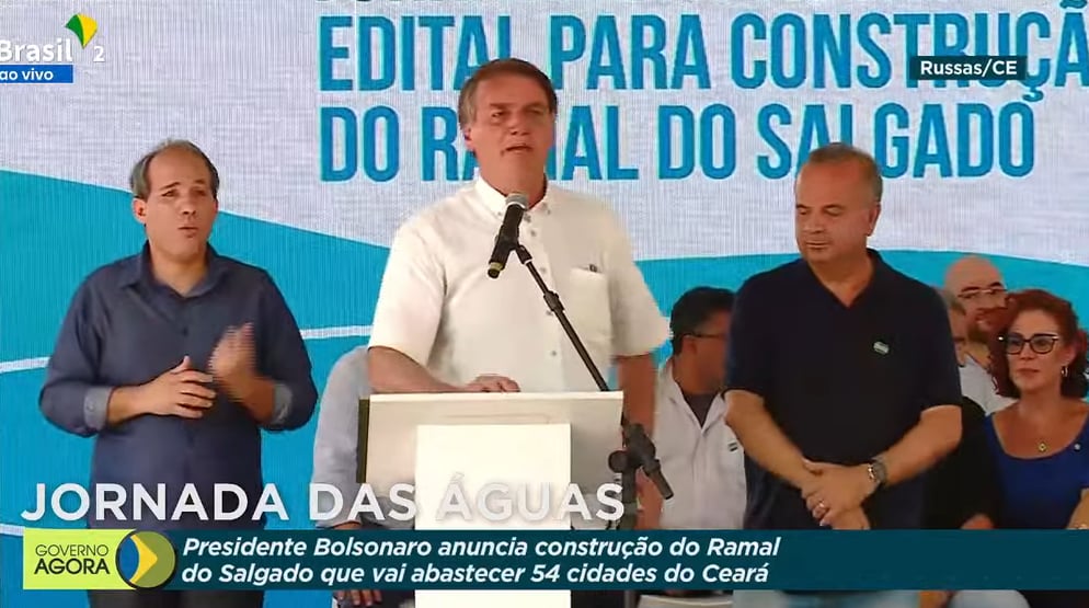 Bolsonaro confirma Auxílio Brasil de R$ 400: “Ninguém vai furar teto”